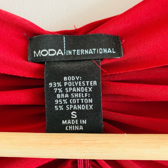 Gorgeous!! Crimson red dress - Picture 4 of 4